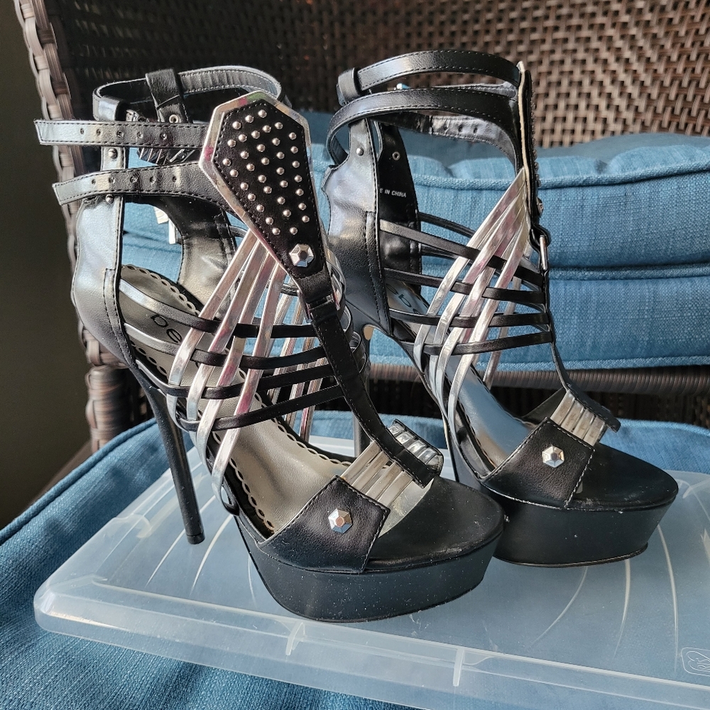 strappy black silver high heels size 6